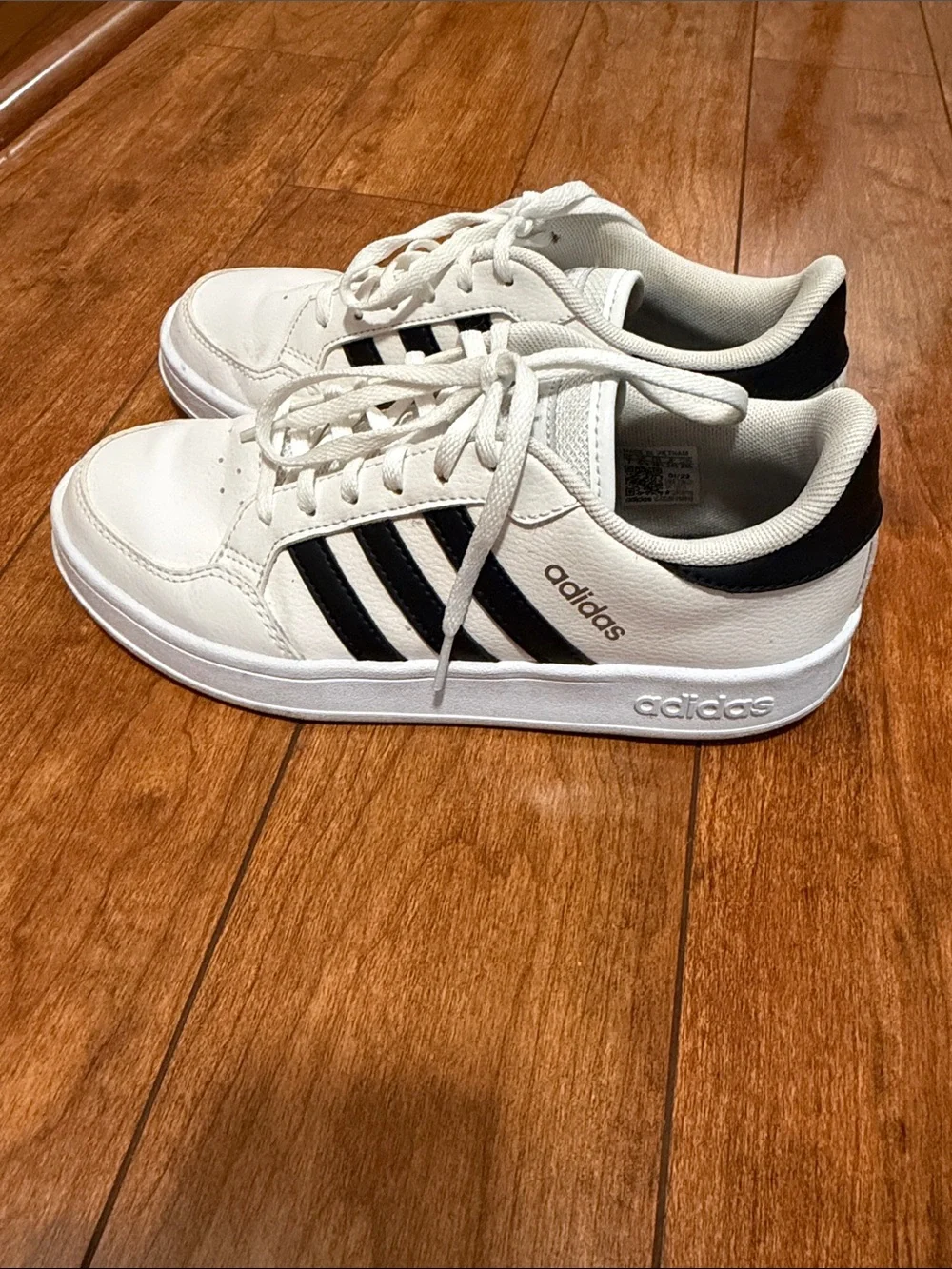Woman’s breaknet tennis adidas White Sneakers with Black Three-Stripes